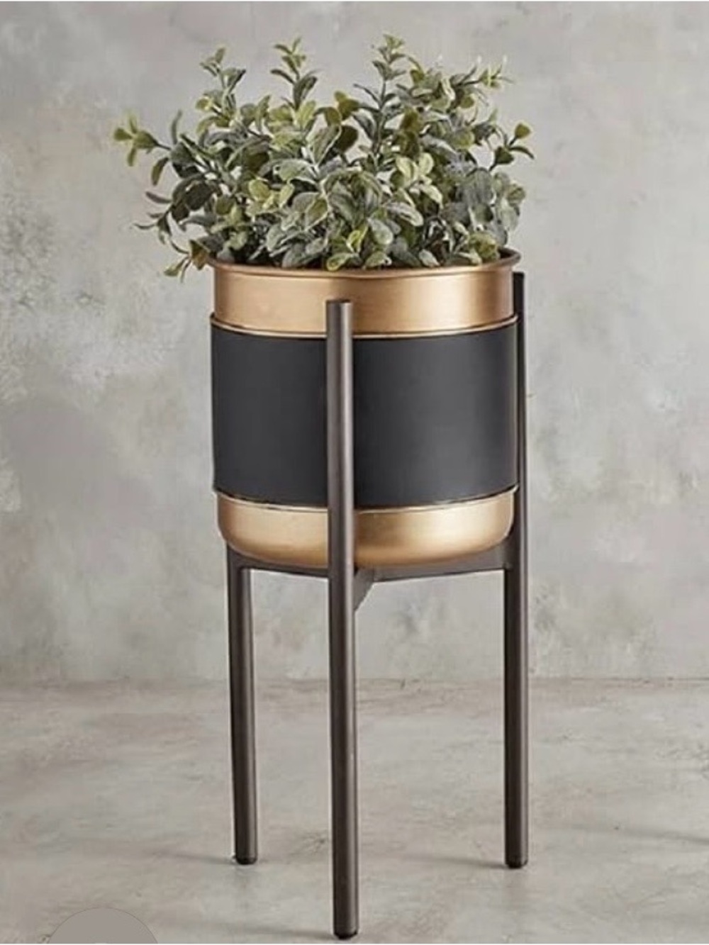 47th & Main Mid-Century Modern Metal Planter Set w/ Stands (2) Black & Gold